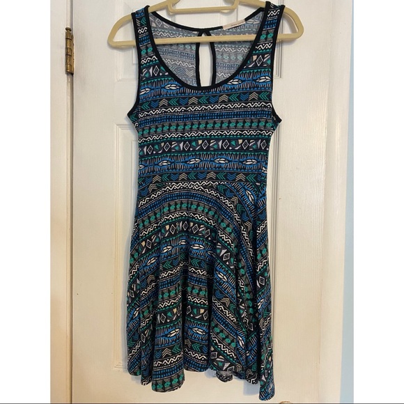 Fun Geometric Patterned Dress | Size M - Picture 1 of 2